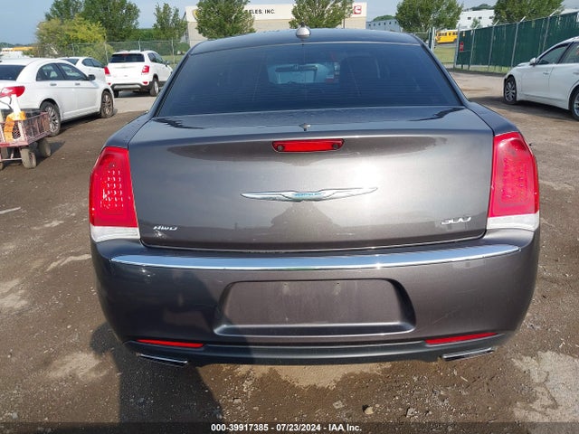 Chrysler 300 Anniversary Edition 2016 2C3CCARG1GH225094 Image 16