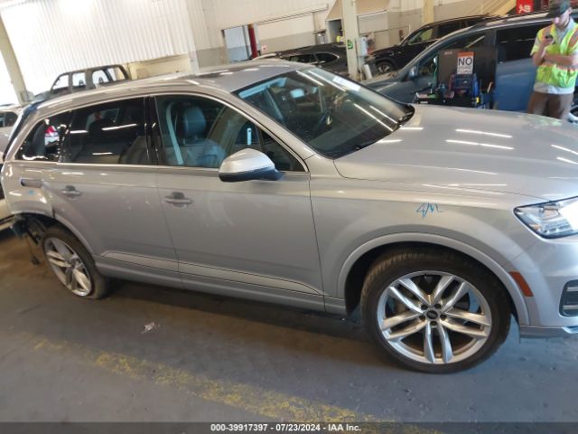 WA1VAAF76HD012021 Audi Q7 3.0t Premium