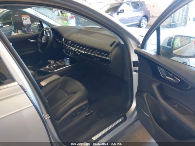 WA1VAAF76HD012021 Audi Q7 3.0t Premium