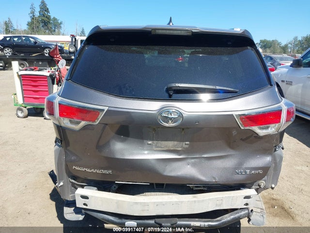 Toyota Highlander Xle V6 2015 5TDJKRFH5FS128434 Image 17