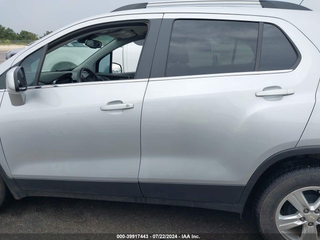 Chevrolet Trax Lt 2018 3GNCJLSB1JL260638 Image 13