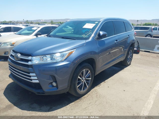 Toyota Highlander Xle 2018 5TDKZRFHXJS250490 Image 2