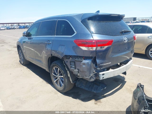 Toyota Highlander Xle 2018 5TDKZRFHXJS250490 Image 3