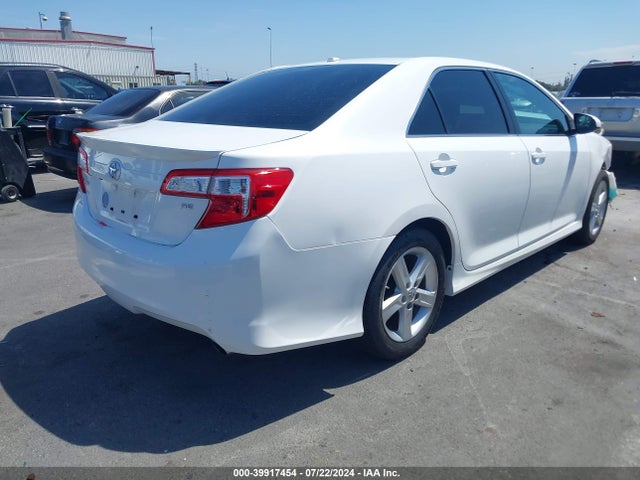 Toyota CAMRY SE 2014 4T1BF1FK3EU794817 Image 4