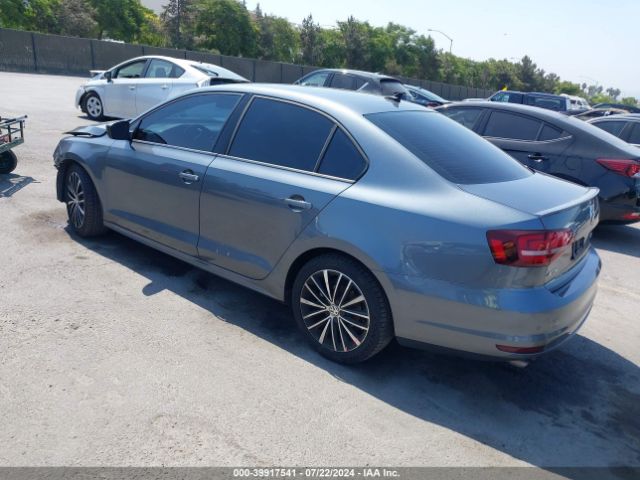 3VWD17AJ9GM404109 Volkswagen Jetta 1.8t Sport