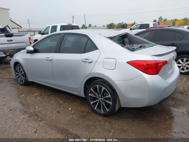 Toyota COROLLA SE 2017 5YFBURHE0HP633603 Image 3