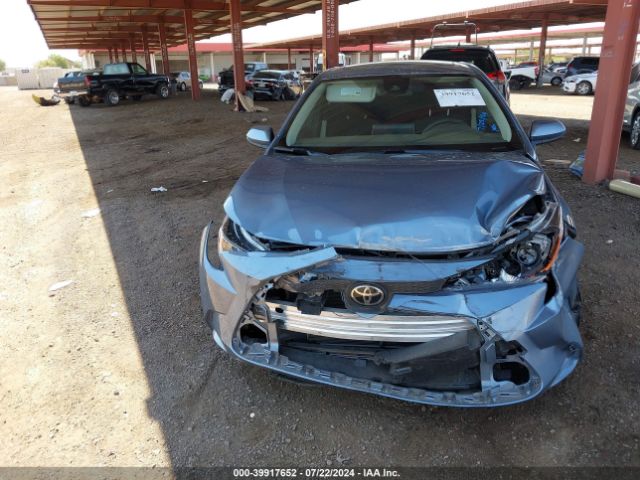 JTDHPMAE8MJ140670 Toyota COROLLA LE