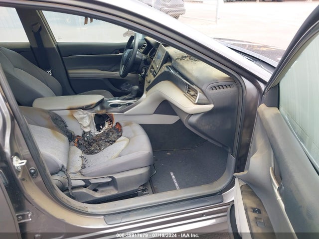 Toyota CAMRY LE 2022 4T1C11AK2NU700677 Image 5
