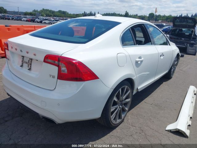 YV140MFK7F2335586 Volvo S60 T5 Premier