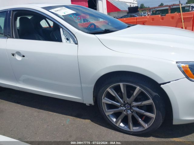 YV140MFK7F2335586 Volvo S60 T5 Premier