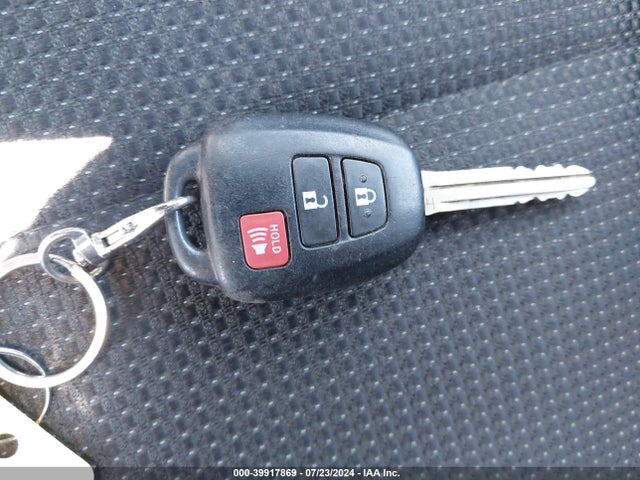 Toyota Rav4 Xle 2018 2T3WFREV2JW476782 Image 11