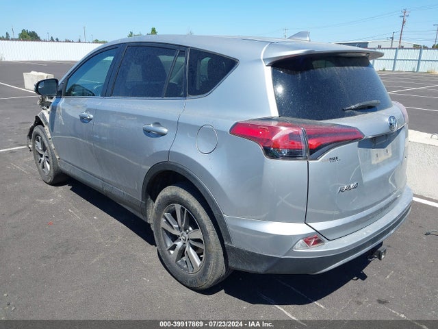 Toyota Rav4 Xle 2018 2T3WFREV2JW476782 Image 3