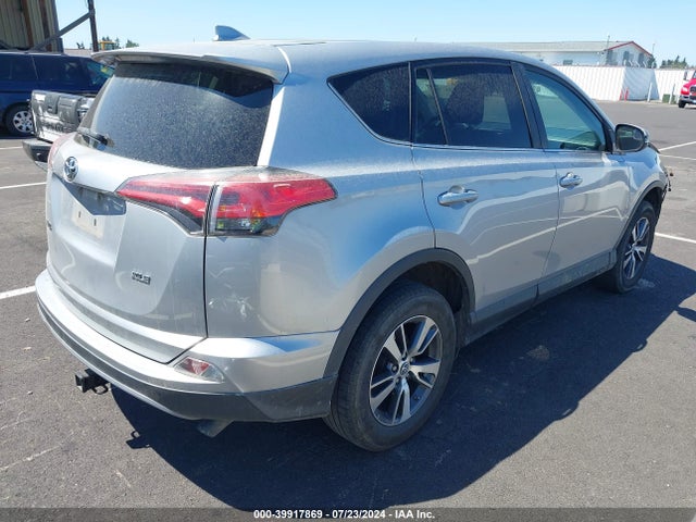 Toyota Rav4 Xle 2018 2T3WFREV2JW476782 Image 4
