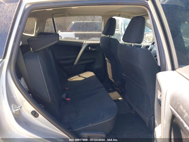 Toyota Rav4 Xle 2018 2T3WFREV2JW476782 Image 8