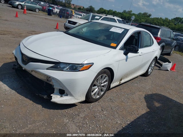 Toyota CAMRY LE 2019 4T1B11HK5KU253680 Image 2