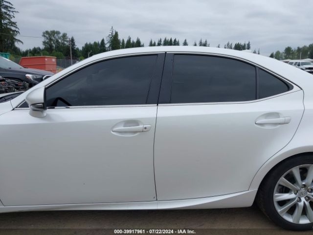 JTHBA1D27G5036769 Lexus IS 200T