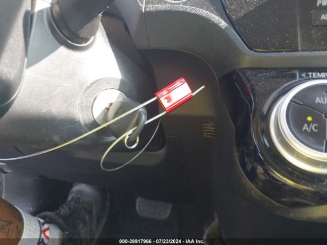 JTDKDTB33F1112218 Toyota Prius C One