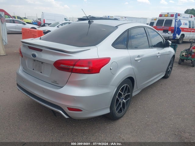 Ford FOCUS SE 2015 1FADP3F20FL281396 Image 4