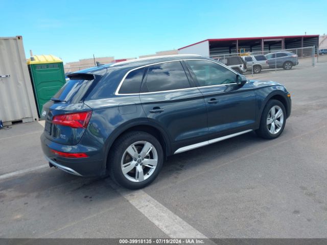 WA1BNAFY5J2002100 Audi Q5 2.0t Premium/2.0t Tech Premium