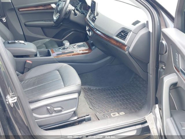 WA1BNAFY5J2002100 Audi Q5 2.0t Premium/2.0t Tech Premium