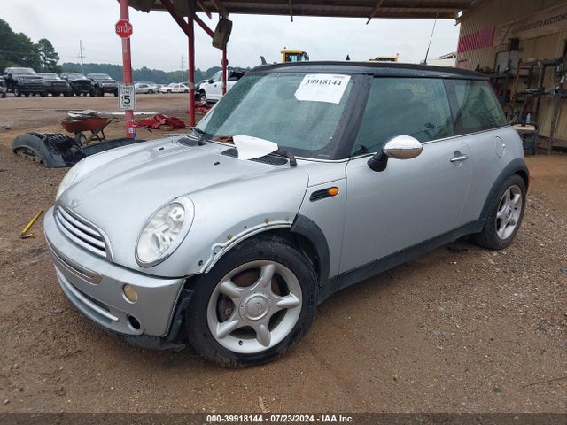 2005 MINI COOPER WMWRC33425TJ66456 Photo 1