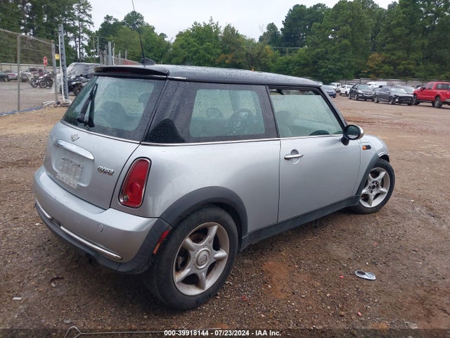 2005 MINI COOPER WMWRC33425TJ66456 Photo 3