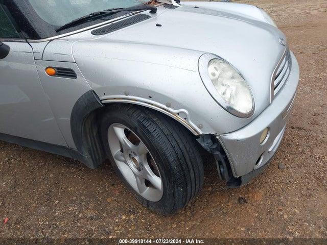 2005 MINI COOPER WMWRC33425TJ66456 Photo 5