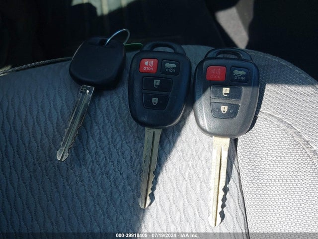 Toyota COROLLA LE 2016 5YFBURHE5GP490887 Image 11