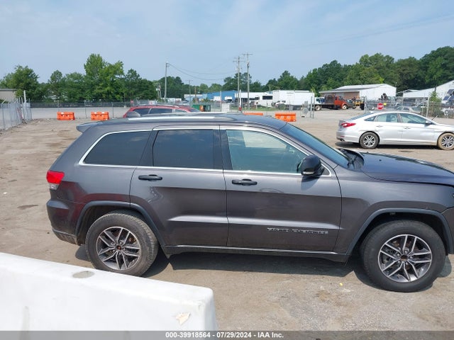1C4RJEBG8JC480915 Jeep Grand Cherokee Limited 4x2