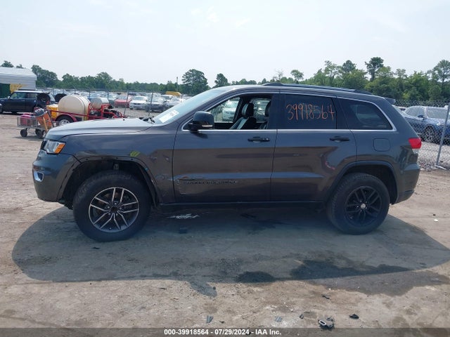 1C4RJEBG8JC480915 Jeep Grand Cherokee Limited 4x2