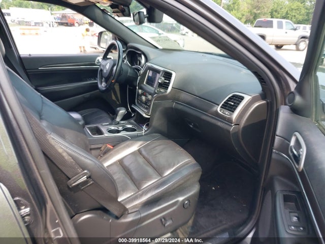 1C4RJEBG8JC480915 Jeep Grand Cherokee Limited 4x2