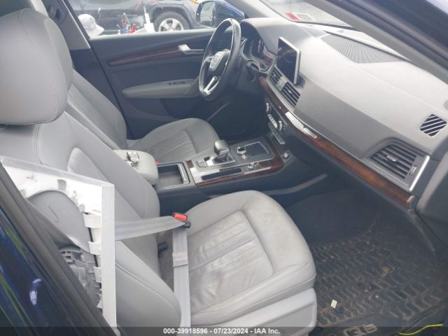 WA1BNAFY5J2066041 Audi Q5 2.0t Premium/2.0t Tech Premium