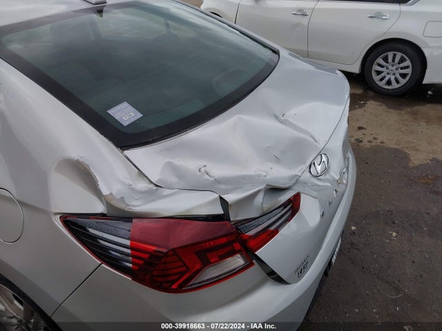 Hyundai ELANTRA SEL 2019 5NPD84LFXKH408075 Image 6