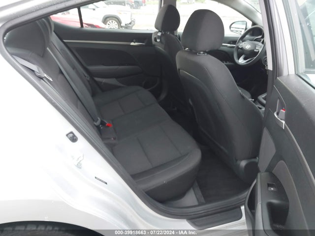 Hyundai ELANTRA SEL 2019 5NPD84LFXKH408075 Image 8