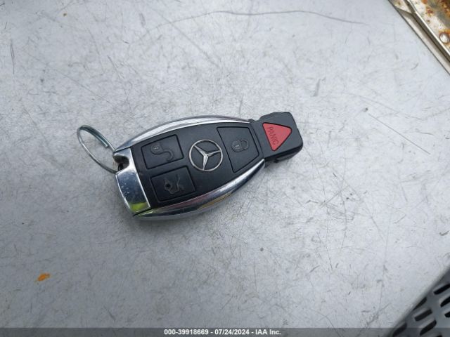 WDDSJ4GB2KN767087 Mercedes-Benz CLA 250 4MATIC