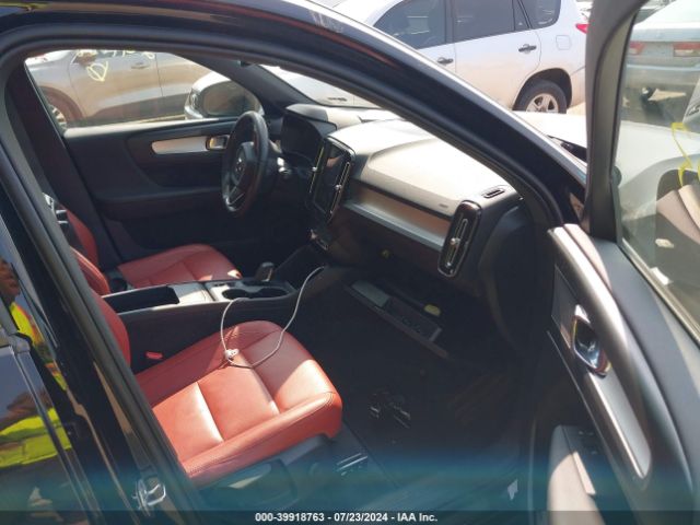 YV4162UK8L2241188 Volvo Xc40 T5 Momentum
