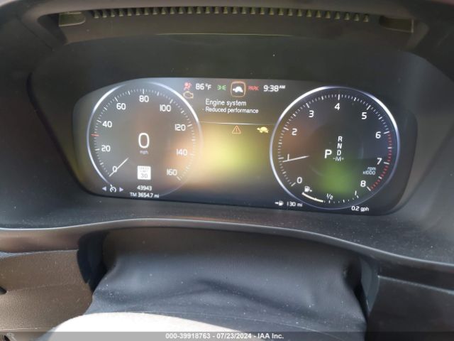 YV4162UK8L2241188 Volvo Xc40 T5 Momentum