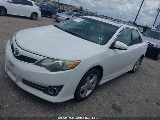 Toyota CAMRY SE 2014 4T1BF1FK7EU463027 Image 2