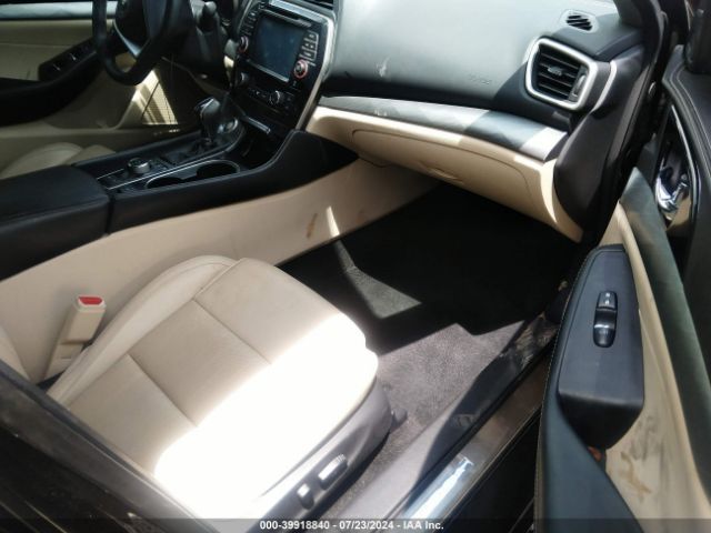 1N4AA6AP1JC390628 Nissan Maxima 3.5 Sl