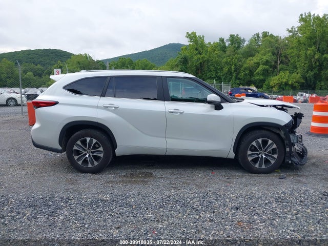 Toyota Highlander Xle 2023 5TDKDRAHXPS007762 Image 13