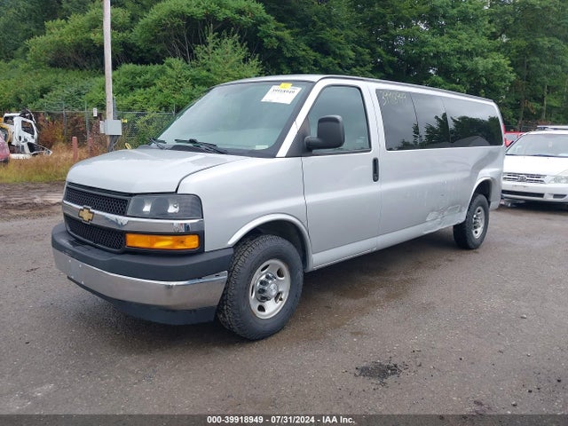 Chevrolet Express 3500 Lt 2018 1GAZGPFG9J1335388 Image 2