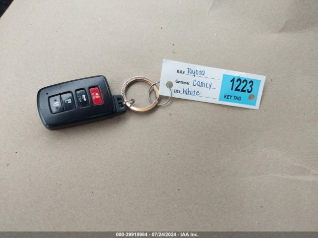 4T1BF1FK3GU173239 Toyota CAMRY SE