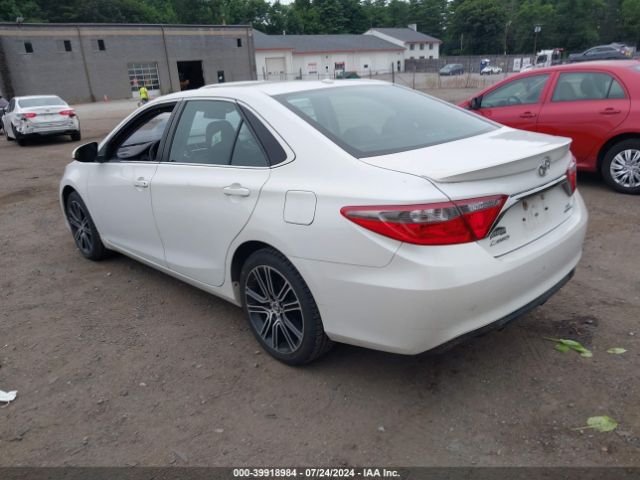 4T1BF1FK3GU173239 Toyota CAMRY SE