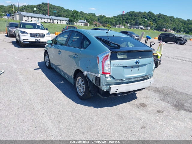 Toyota Prius Two 2014 JTDKN3DU8E1770974 Image 3