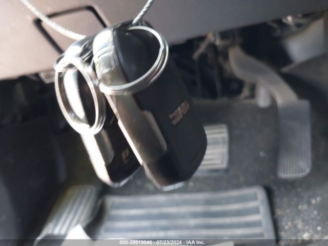 1GKS2HKJ0GR199732 GMC YUKON XL DENALI