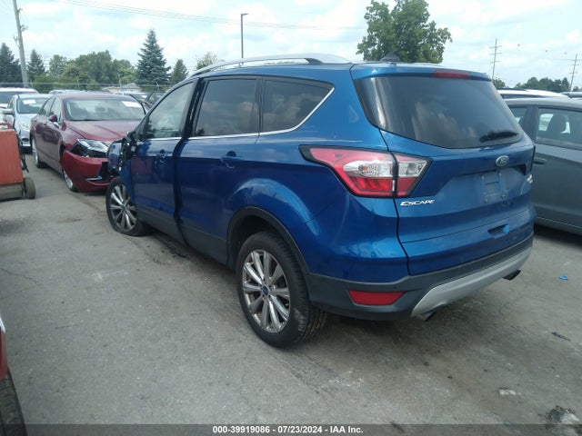 Ford Escape Titanium 2018 1FMCU0J90JUC69636 Image 3