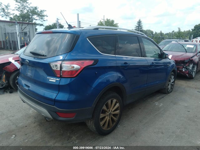 Ford Escape Titanium 2018 1FMCU0J90JUC69636 Image 4