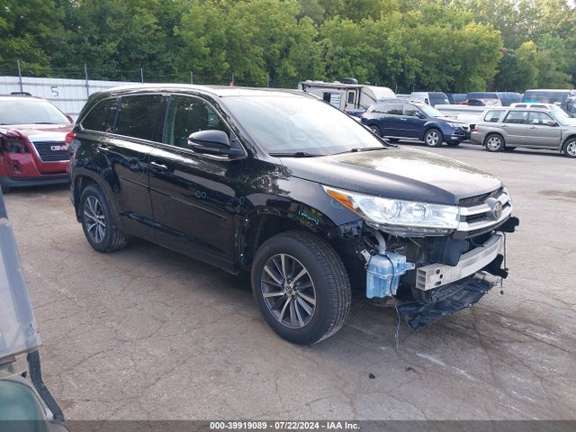 Toyota Highlander Xle 2017 5TDJZRFH4HS520822 Image 1