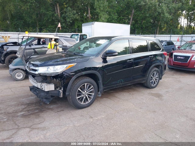Toyota Highlander Xle 2017 5TDJZRFH4HS520822 Image 2
