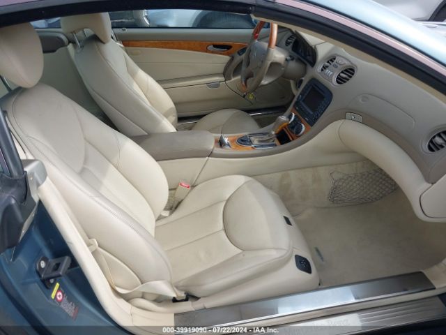 2007 MERCEDES-BENZ SL 550 WDBSK71F37F131119 Photo 4